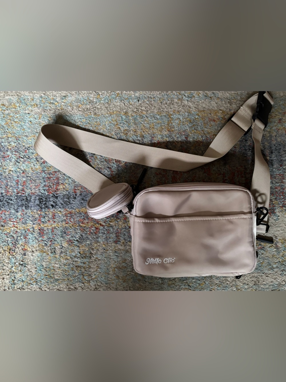 Hello Clio Kindle crossbody bag
